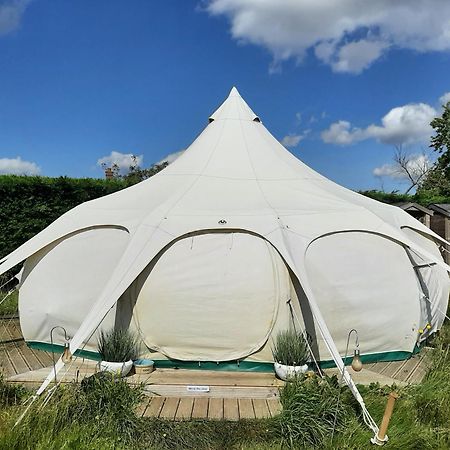 Wild Retreat Hotel Cawston Exterior photo